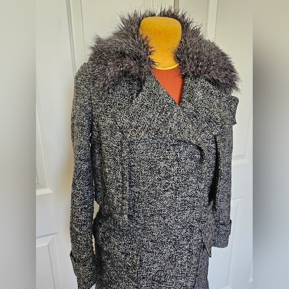 Calvin Klein Gray Trench Coat with Notched Lapel - Picture 2 of 8